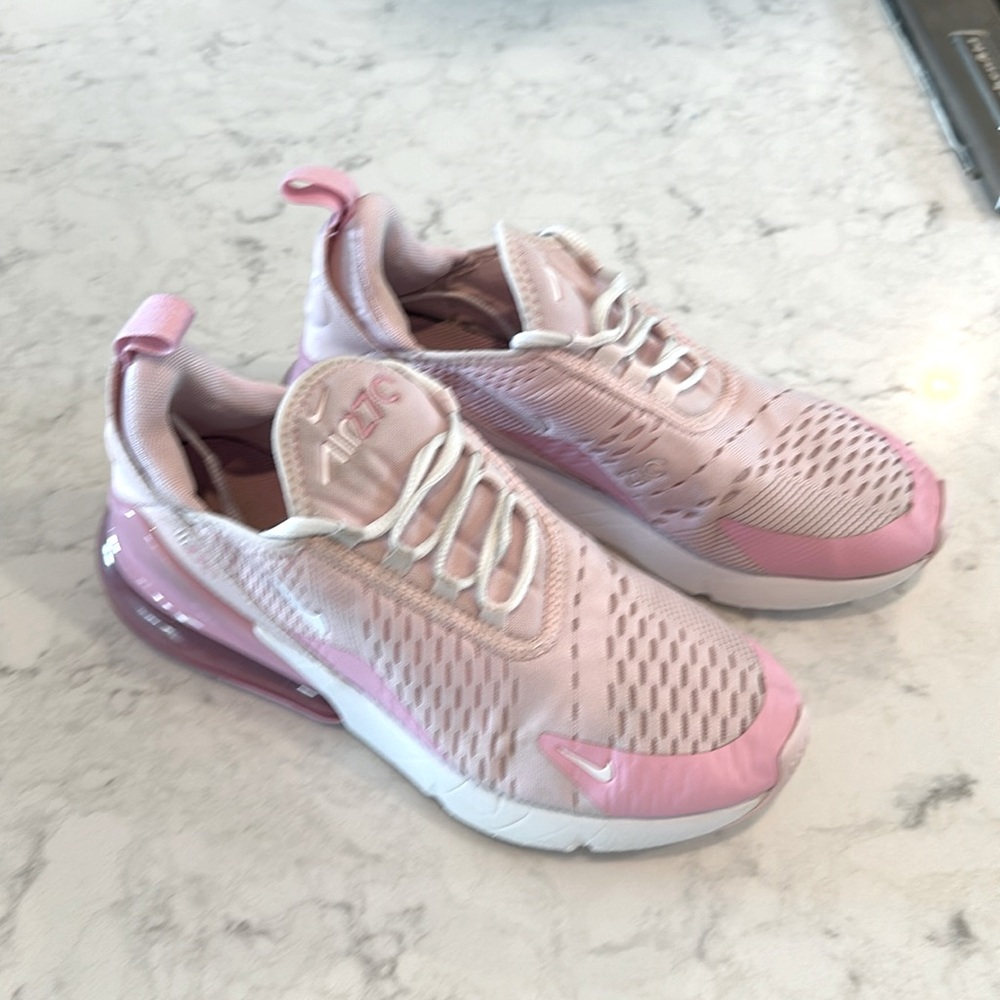 Nike Air 27c